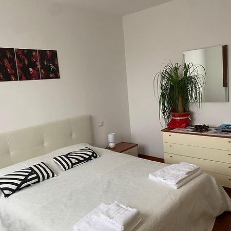 Bella Ciao Airport Apartment เซริอาเต ภายนอก รูปภาพ