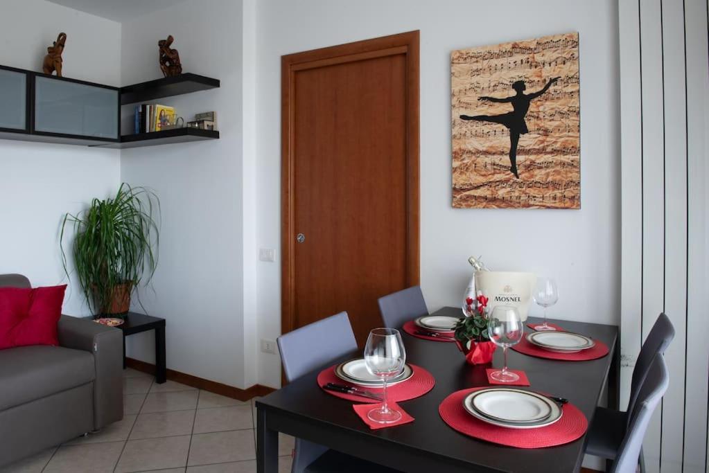 Bella Ciao Airport Apartment เซริอาเต ภายนอก รูปภาพ