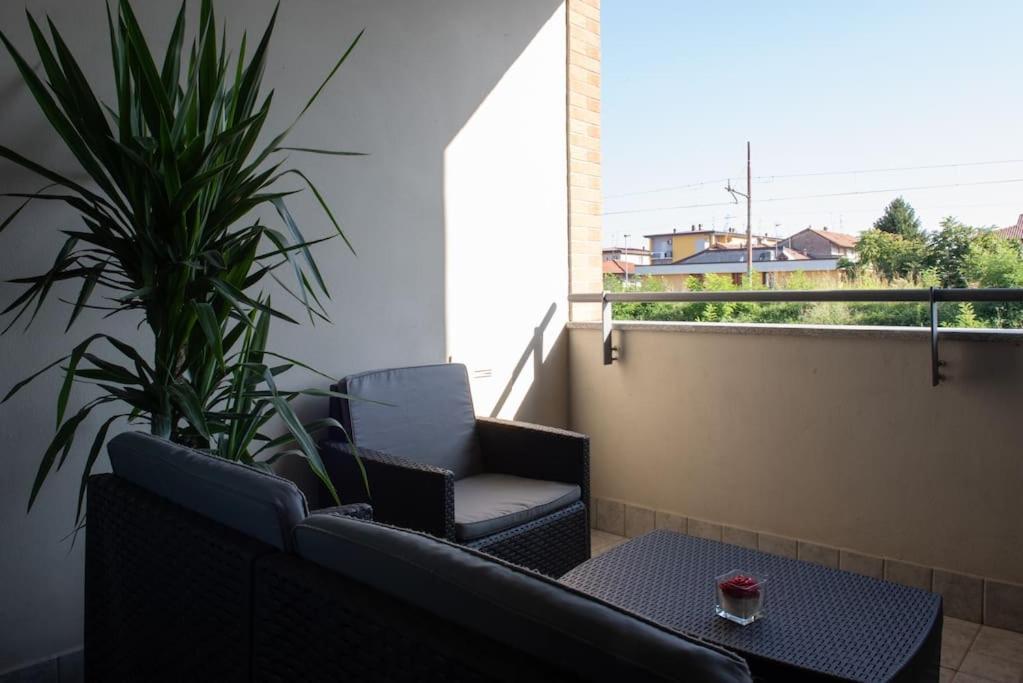 Bella Ciao Airport Apartment เซริอาเต ภายนอก รูปภาพ